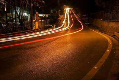 湖北首创太阳能自发光道路标识