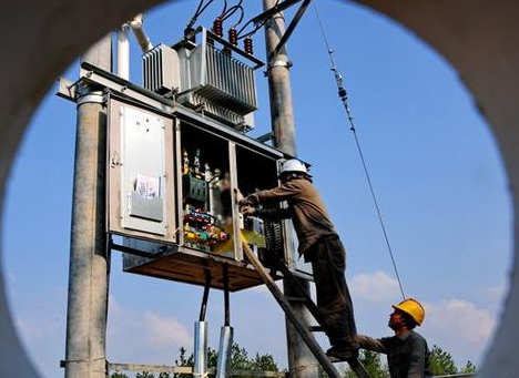 巴东首批40个村级光伏电站全部按期建成并网发电