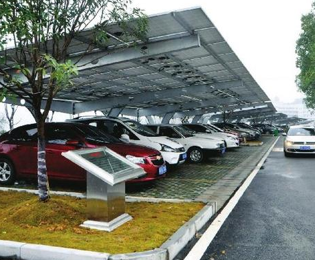 宜昌现首座光伏发电停车场 提供200余个车位