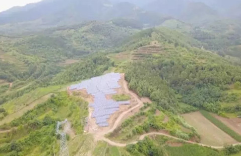 淅川县18座地面光伏扶贫电站并网投运