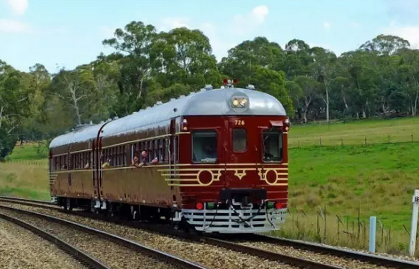 全球首辆太阳能火车将在澳运行 由老火车改造而成