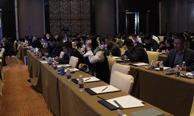 力争上游,海纳百川!2017光伏创新大会,PVTOP50正泰连中三元