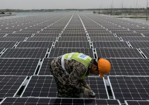 川普对华贸易第一战:太阳能电池板？