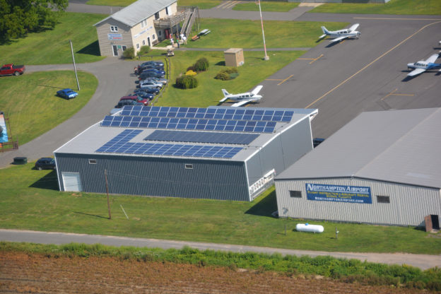 机场也要发展可再生能源 太阳能供电最可行