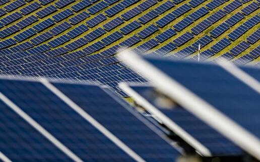埃尼集团与卡塔尔石油联合竞标意大利太阳能发电商