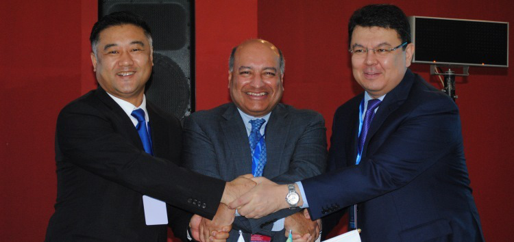 龙头企业布局海外 东方日升与EBRD签署哈萨克斯坦40MW融资协议