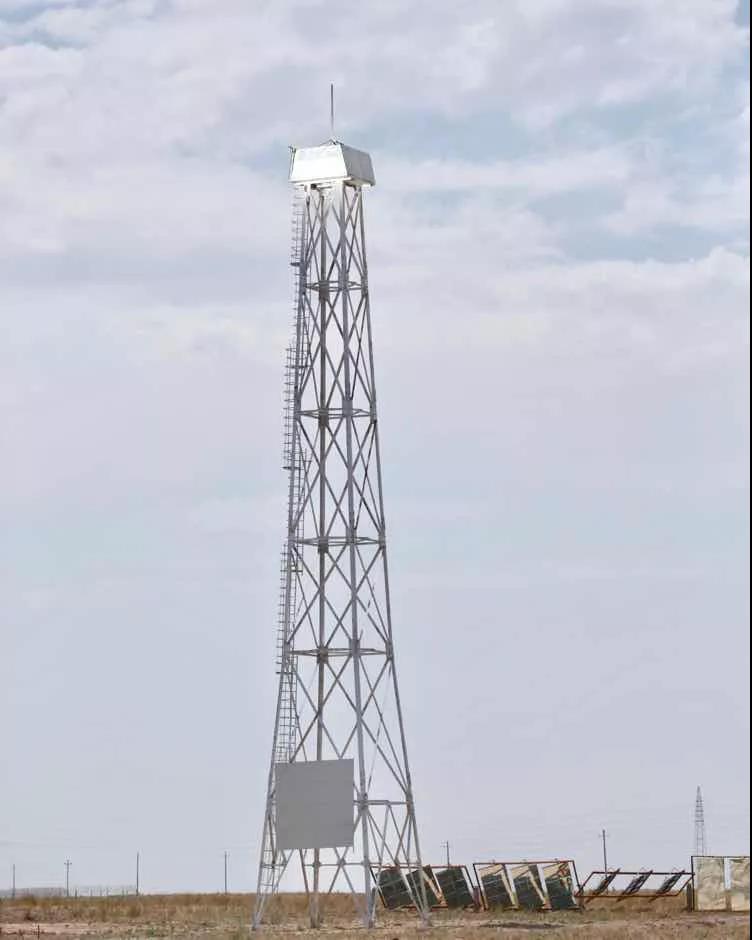 哈密华章光热建设新疆首个塔式镜场技术研发中心 采用百叶窗式定日镜结构