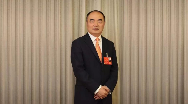 两会|曹仁贤:建议成立能源部,制定弃煤时间表,慎用近零排放、超低排放等误导性名词